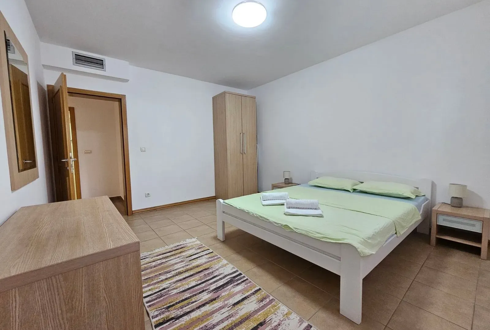 Sale, two bedroom apartment, 90m², Bečići, Budva