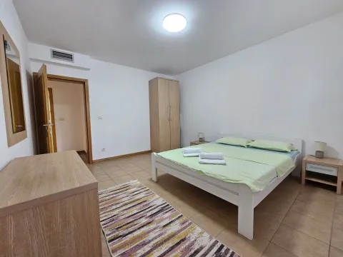 Sale, two bedroom apartment, 90m², Bečići, Budva - image 7