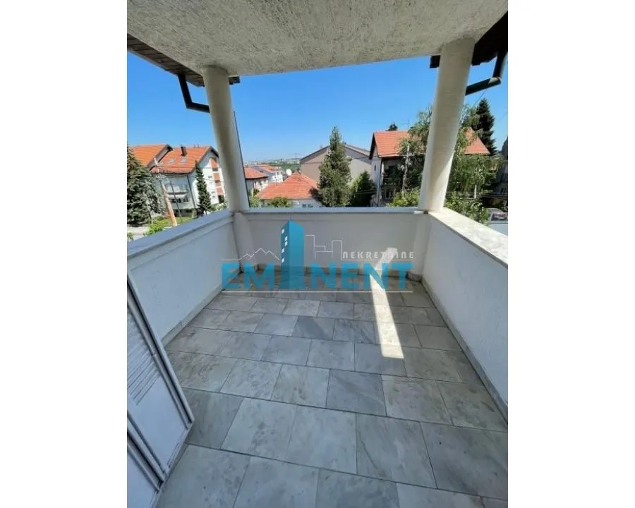 Sale, house, 600m², Voždovačka Crkva, Voždovac Sve Podlokacije