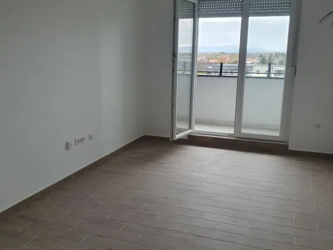 Prodaja, dvosoban stan, 47m², Ruma, Srbija