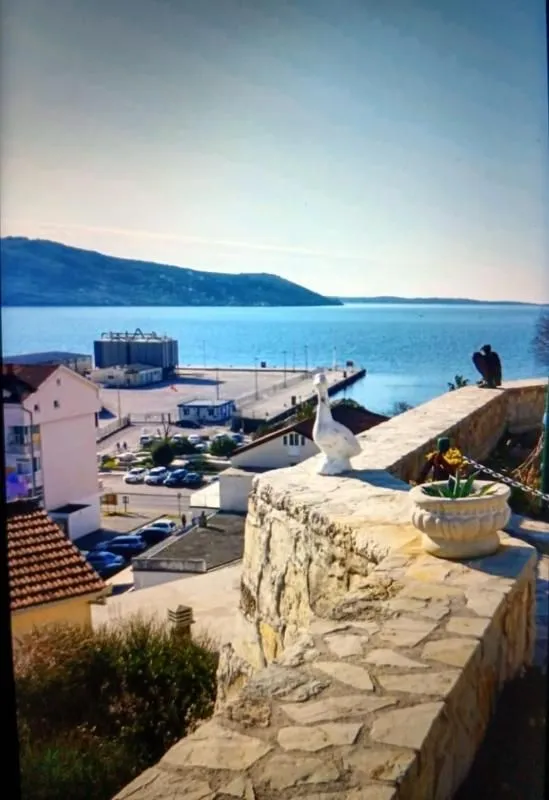 Prodaja, kuća, 60m², Zelenika, Podgorica