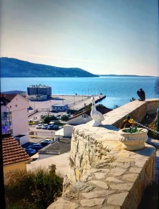 Sale, house, 60m², Zelenika, Podgorica