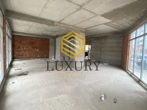 Izdavanje, poslovni prostor, 90m², Ljubović, Podgorica - image 8