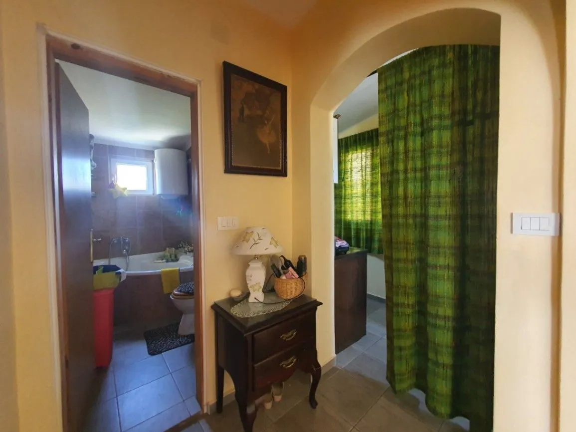 Sale, two bedroom apartment, 100m², Sutomore, Bar