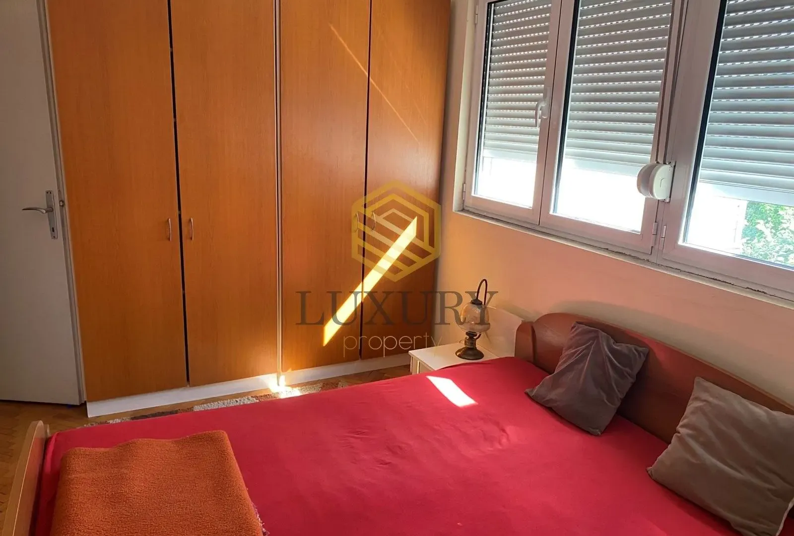 Izdavanje, dvosoban stan, 80m², Zabjelo, Podgorica