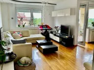 Prodaja, trosoban stan, 90m², Stari Grad, Beograd - image 1