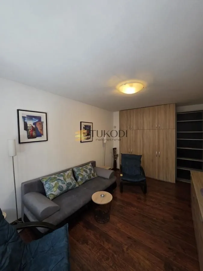 Rent, two bedroom apartment, 46m², Stari Grad, Beograd