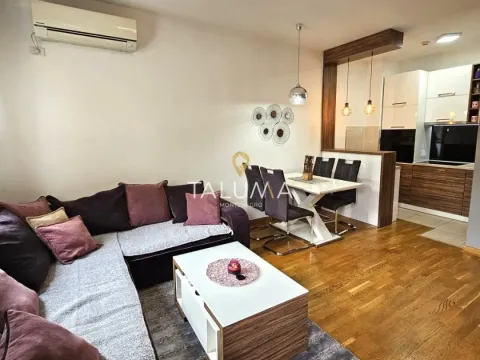 Rent, one bedroom apartment, 43m², City Kvart, Podgorica - image 1