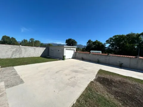 Izdavanje, kuća, 172m², Jastreb, Danilovgrad - image 6