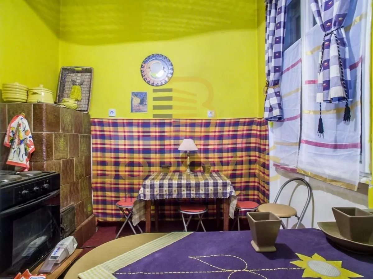 Prodaja, trosoban stan, 95m², Kalenić Pijaca, Vračar Sve Podlokacije