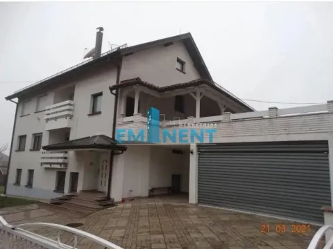 Sale, house, 300m², Sremčica, Beograd