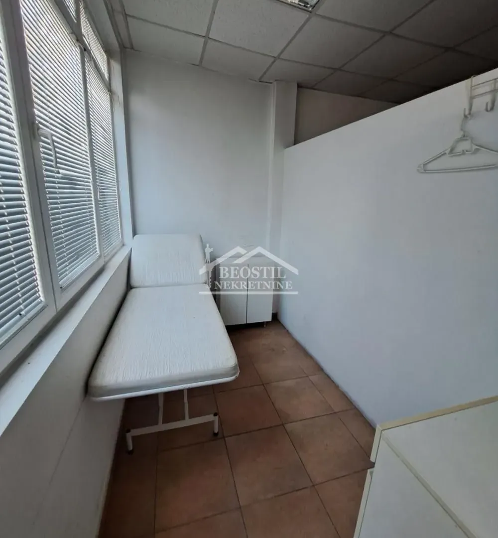 Rent, office space, 159m², Palilula Sve Podlokacije, Beograd