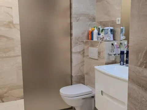 Prodaja, jednosoban stan, 77m², Budva, Crna Gora - image 17