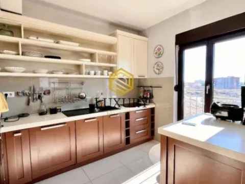 Sale, four bedroom apartment, 209m², Centar, Podgorica - image 8