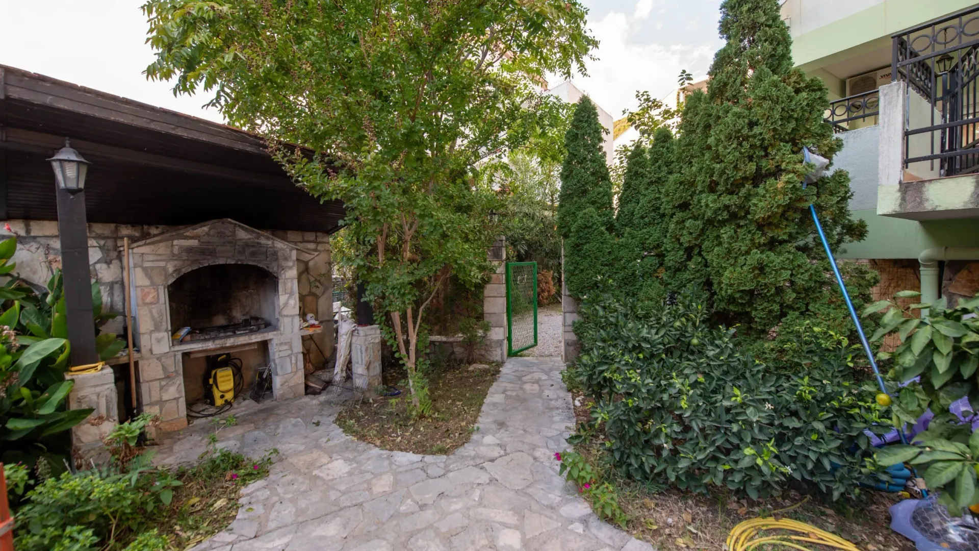 Sale, two bedroom apartment, 64m², Podmaine, Budva