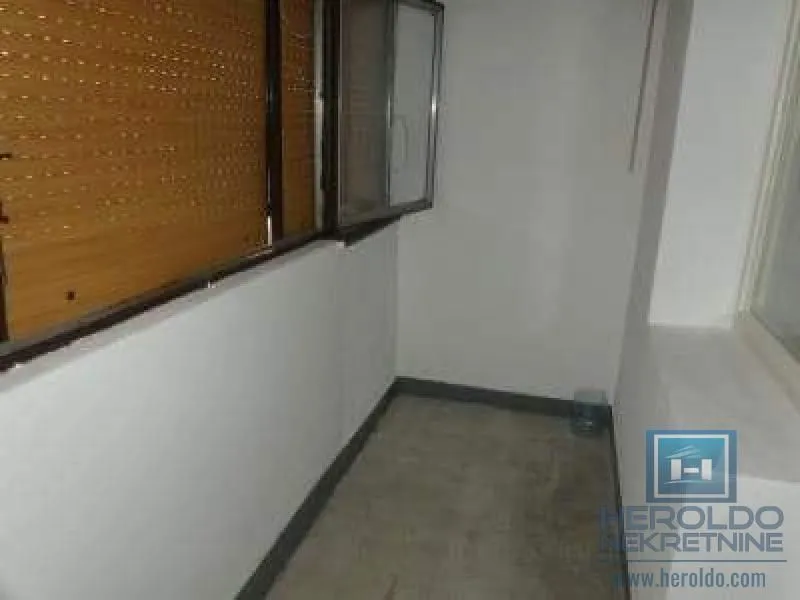 Prodaja, dvosoban stan, 50m², Centar, Jagodina
