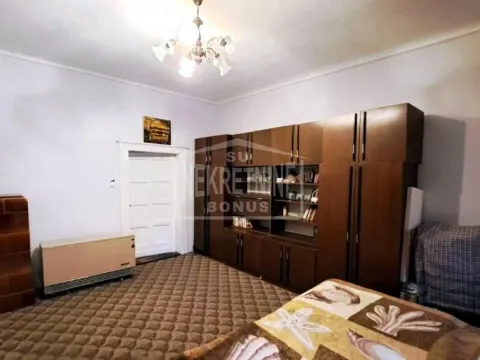 Sale, three bedroom apartment, 81m², Novi Grad, Subotica
