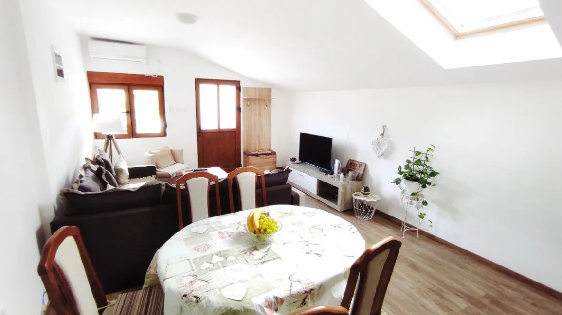 Rent, one bedroom apartment, 50m², Gomila, Herceg Novi
