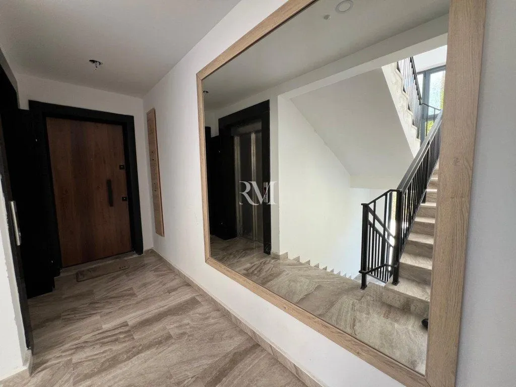 Prodaja, dvosoban stan, 65m², Kava, Tivat