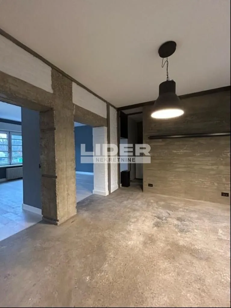 Rent, two bedroom apartment, 106m², Stari Grad, Beograd