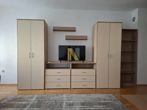 Izdavanje, garsonjera, 35m², Bulevar Oslobodjenja, Novi Sad Sve Podlokacije - image 2