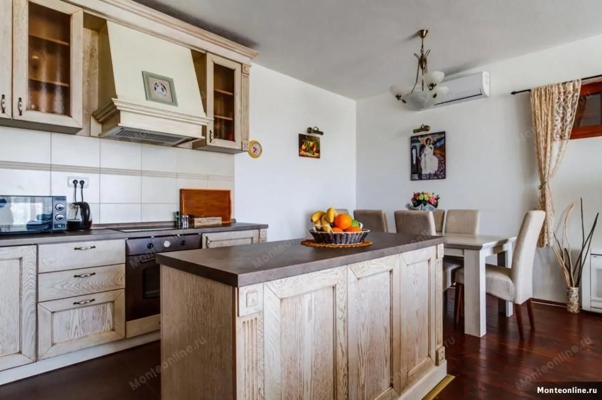 Sale, house, 220m², Zagora, Kotor