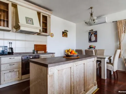 Prodaja, kuća, 220m², Zagora, Kotor - image 14