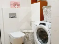 Rent, three bedroom apartment, 100m², City Kvart, Podgorica - image 11