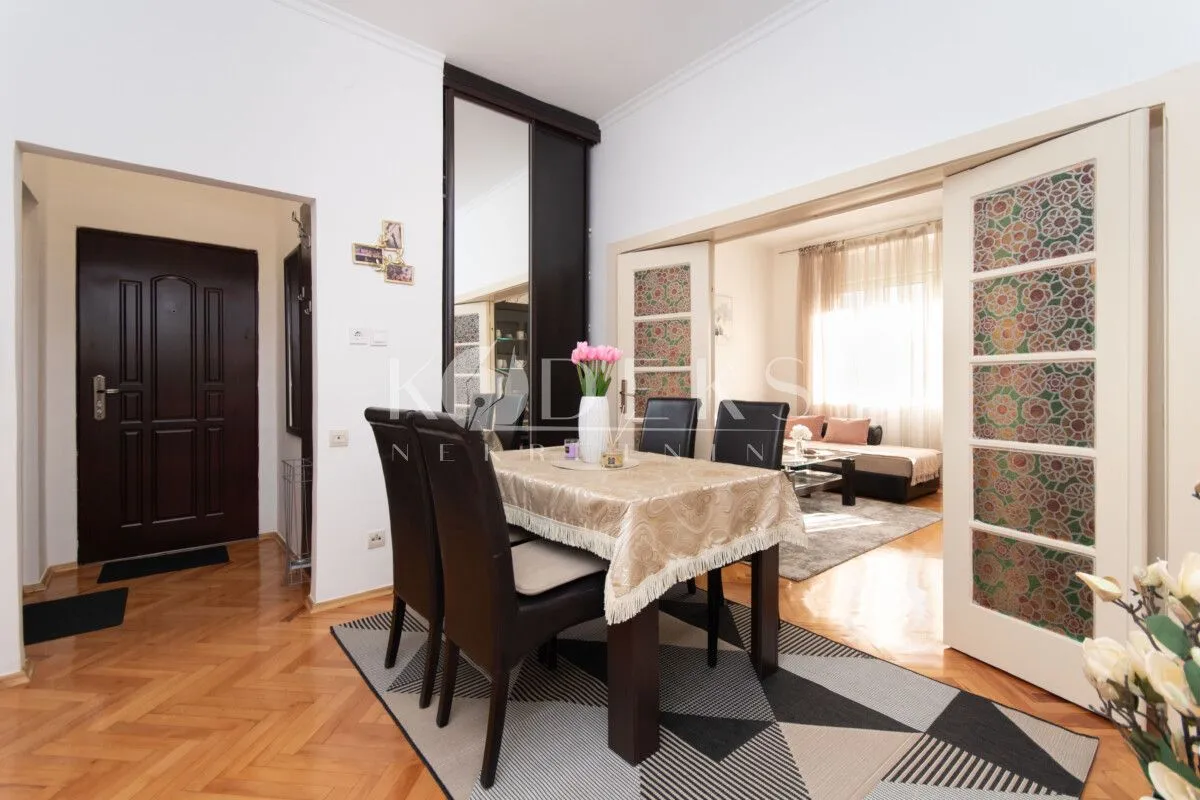Prodaja, dvosoban stan, 92m², Centar, Podgorica