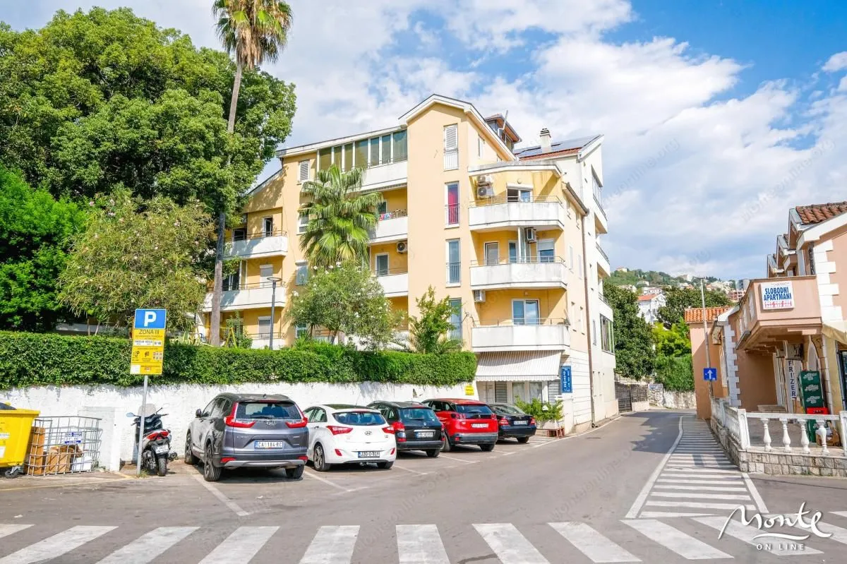 Prodaja, jednosoban stan, 64m², Igalo, Herceg Novi