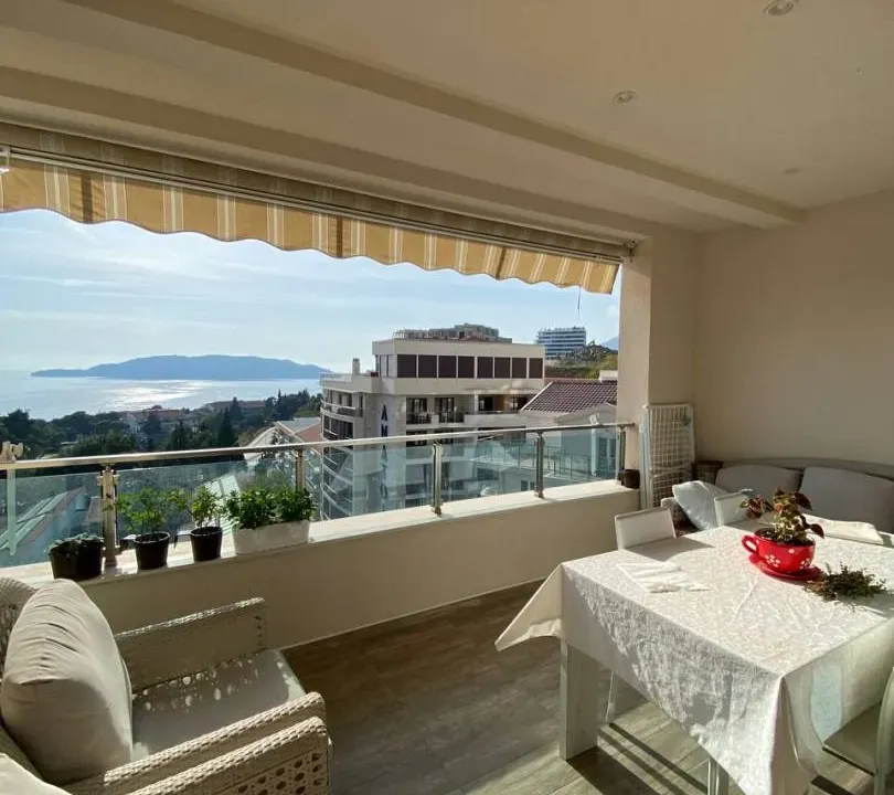 Prodaja, dvosoban stan, 115m², Bečići, Budva