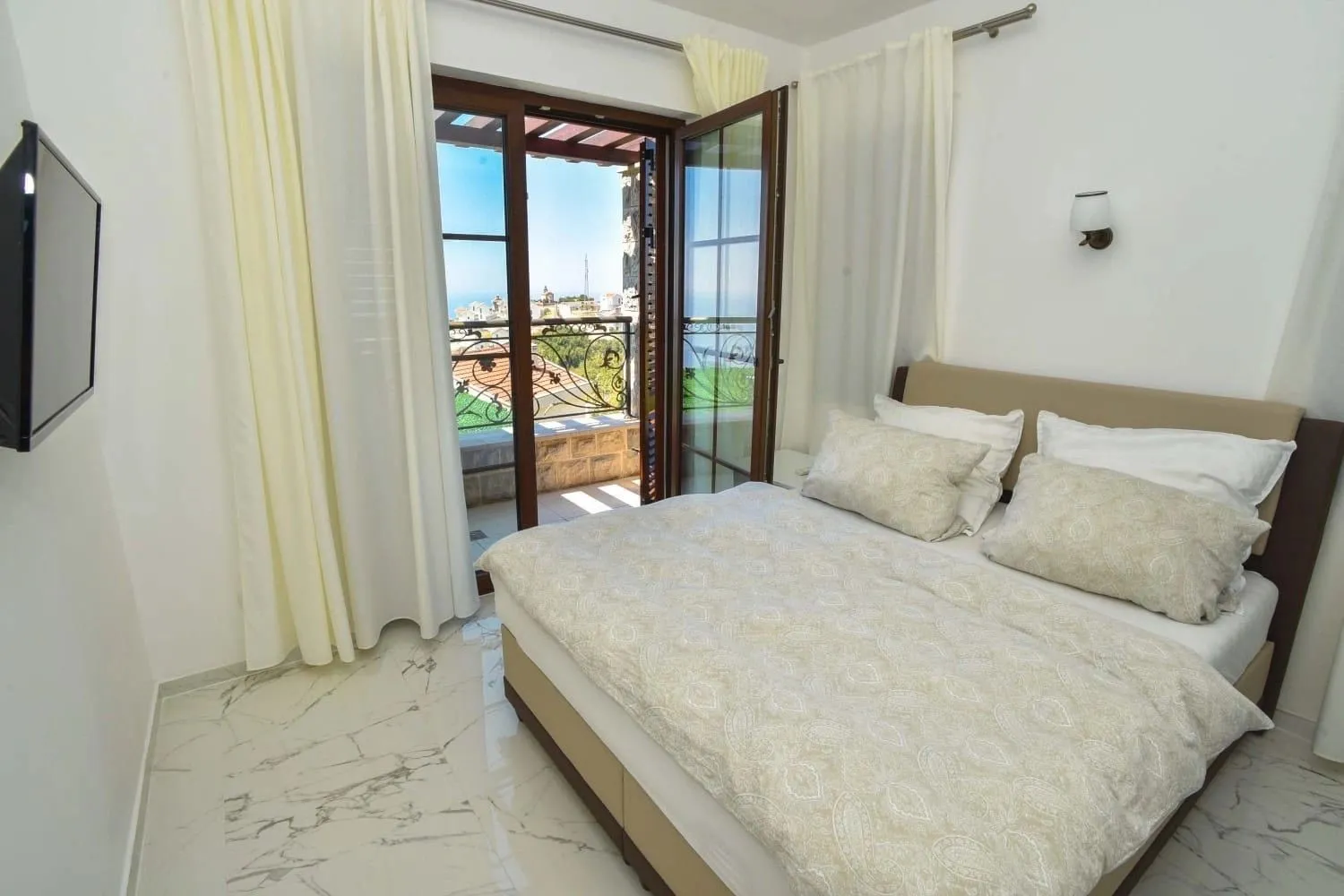 Sale, house, 200m², Blizikuće, Budva
