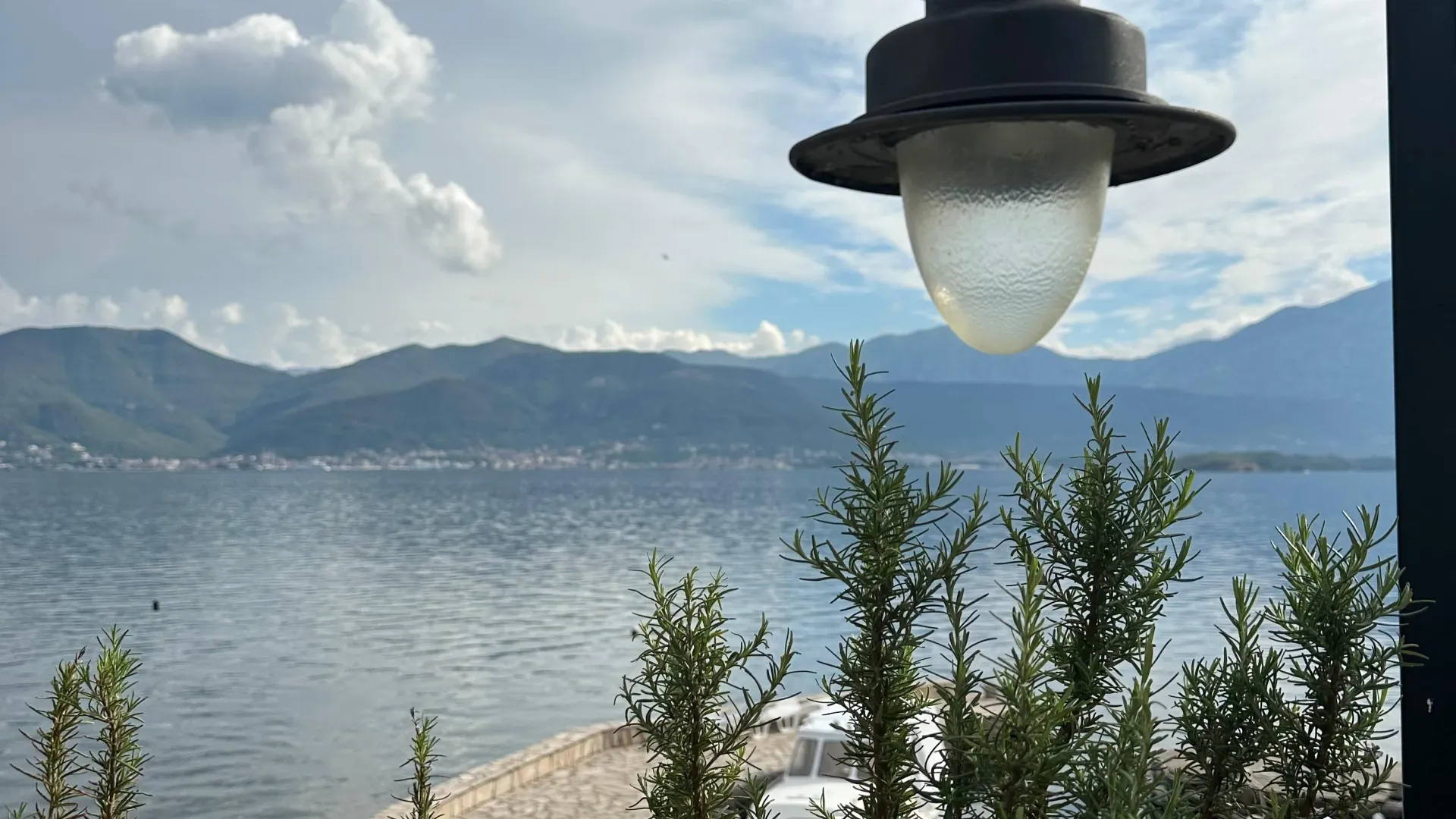 Prodaja, kuća, 180m², Krašići, Tivat