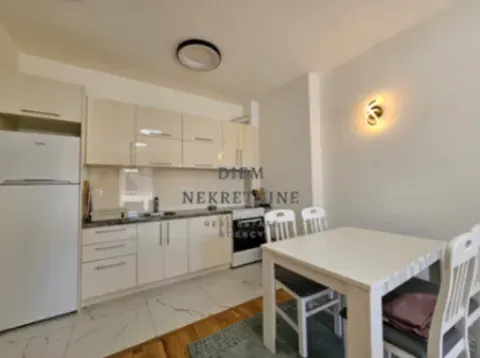 Prodaja, dvosoban stan, 72m², Centar, Bar - image 6