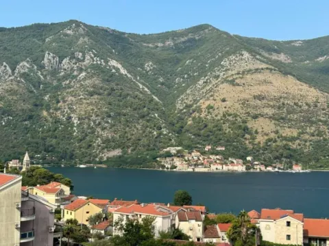 Prodaja, stan, 73m², Dobrota, Kotor - image 10