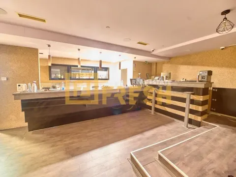 Prodaja, poslovni prostor, 1343m², Centar, Podgorica - image 21