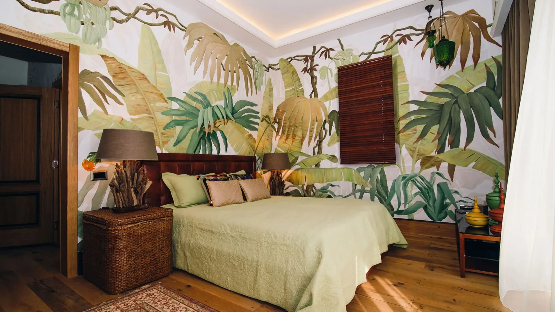 Sale, house, 550m², Reževići, Budva