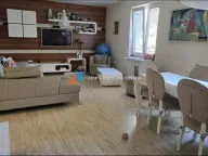 Izdavanje, trosoban stan, 70m², Kalenić Pijaca, Vračar Sve Podlokacije - image 1