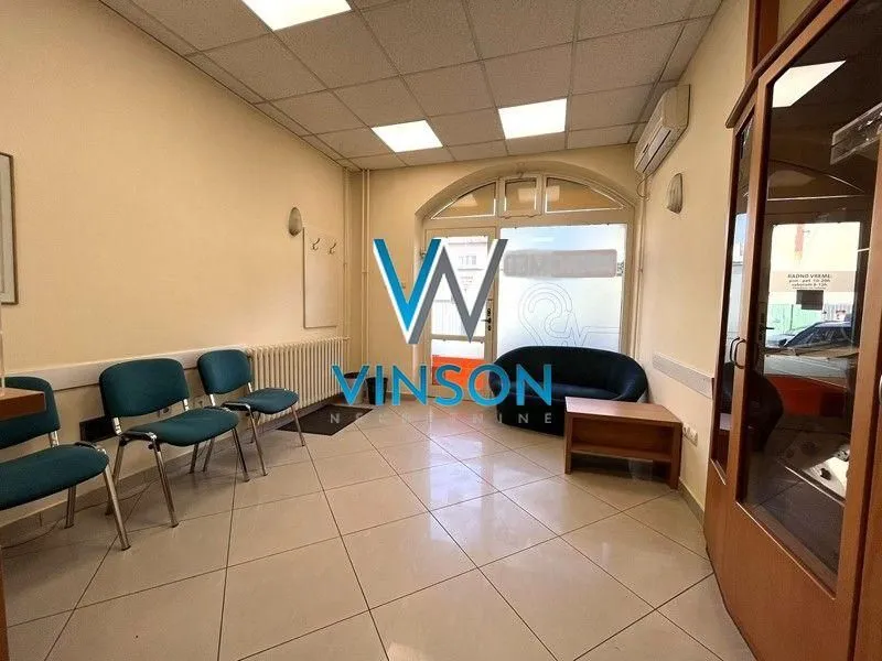 Rent, office space, 129m², Centar, Novi Sad