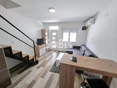 Izdavanje, trosoban stan, 50m², Adice, Novi Sad Sve Podlokacije - image 1