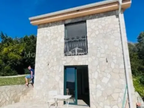 Izdavanje, kuća, 57m², Mrčevac, Tivat - image 2