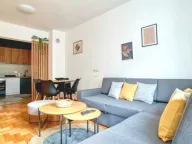 Izdavanje, dvosoban stan, 72m², Dubovica, Budva - image 1