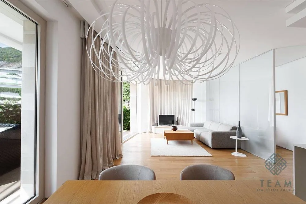 Sale, one bedroom apartment, 107m², Dukley Gardens, Budva