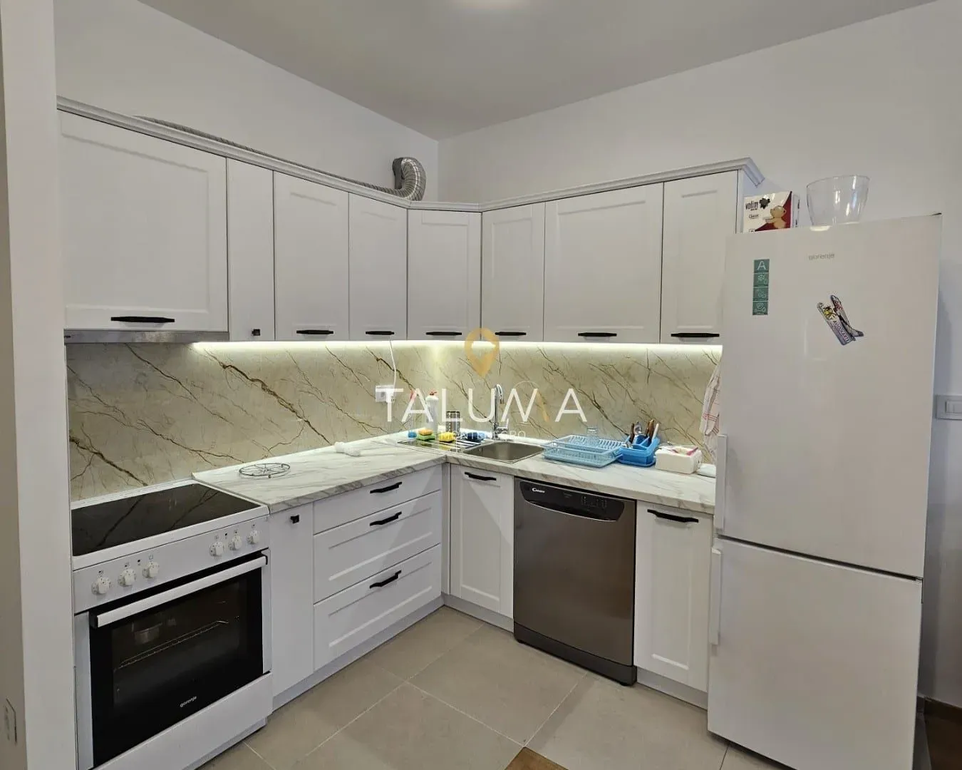 Izdavanje, jednosoban stan, 47m², Stari Aerodrom, Podgorica