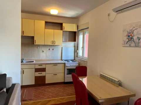 Izdavanje, stan, 57m², Momišići, Podgorica - image 5