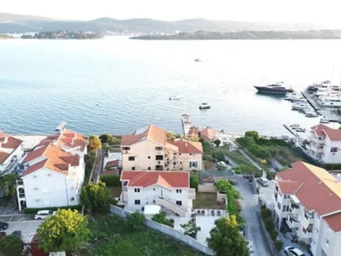 Prodaja, jednosoban stan, 49m², Tivat, Crna Gora