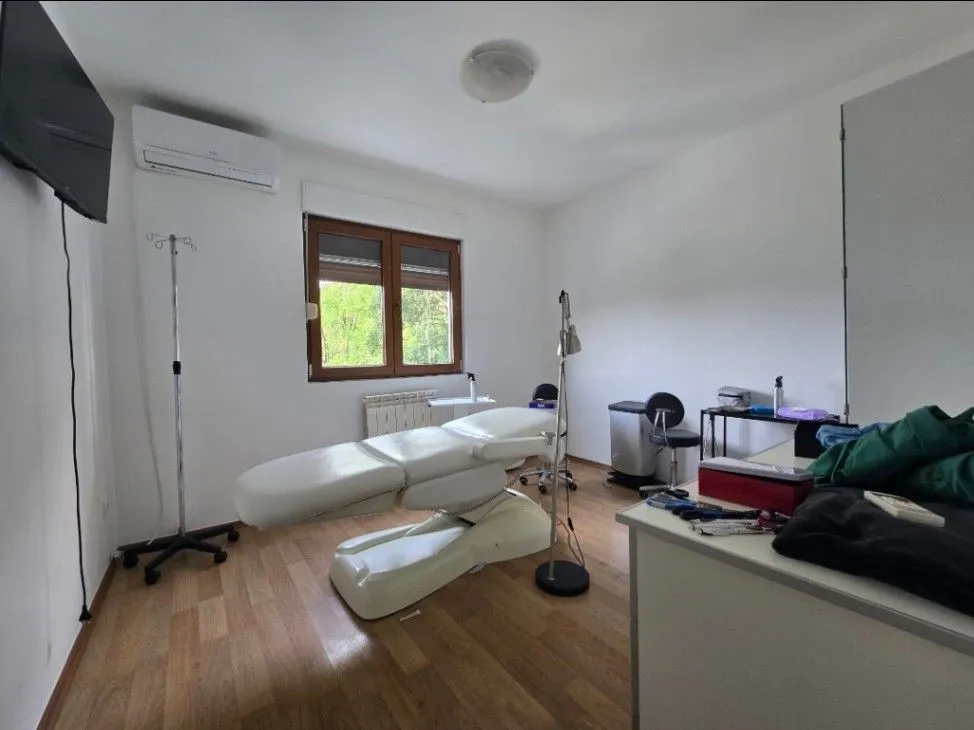 Rent, office space, 90m², Preko Morače, Podgorica