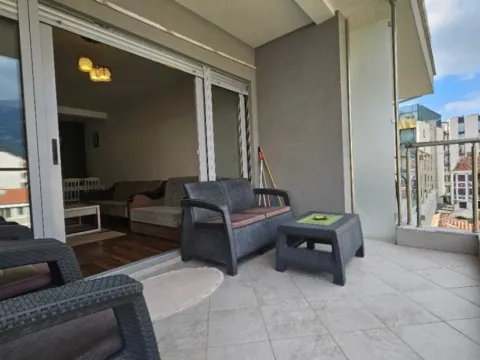 Izdavanje, jednosoban stan, 52m², Centar, Budva - image 11