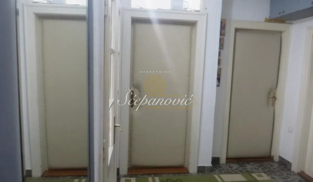 Prodaja, trosoban stan, 67m², Stari grad, Novi Sad