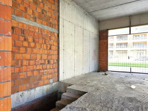 Izdavanje, poslovni prostor, 350m², Central Point, Podgorica - image 9
